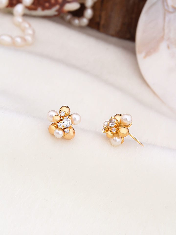 Pierres de Jade Pozłacane kolczyki-wkrętki z perłami i cyrkoniami rozmiar: onesize