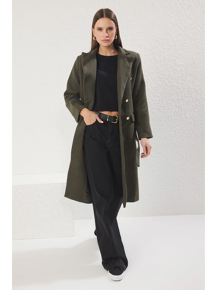 trendyol Płaszcz zimowy w kolorze khaki rozmiar: 38