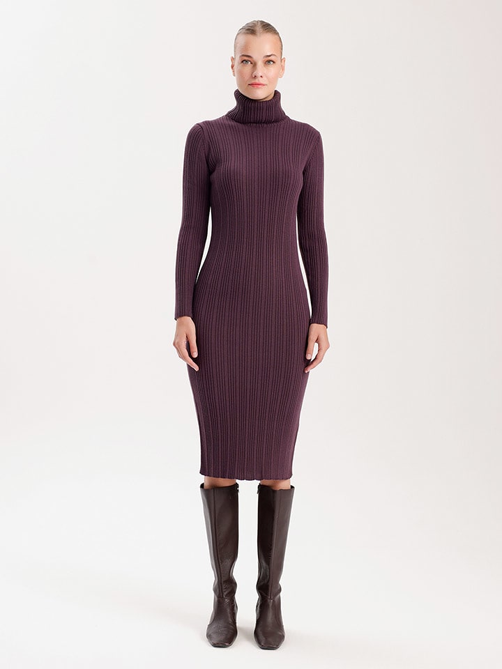 BGN Sukienka dzianinowa w kolorze fioletowym rozmiar: 38