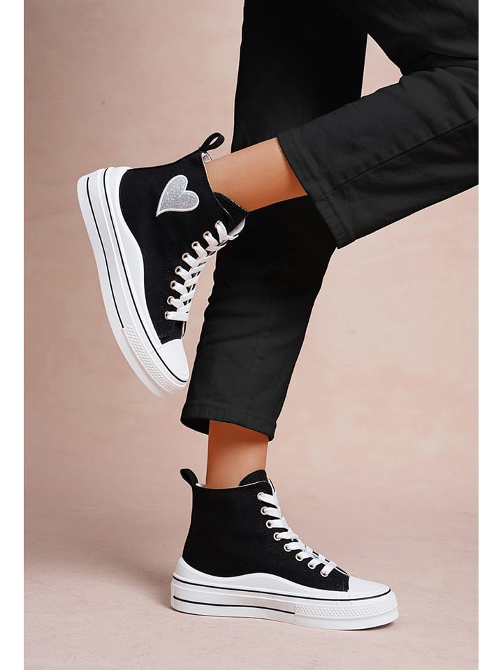 Foreverfolie Sneakersy w kolorze czarnym rozmiar: 39