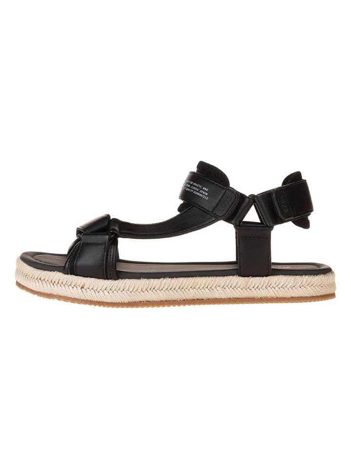 Pepe Jeans FOOTWEAR Skórzane sandały w kolorze czarnym rozmiar: 42