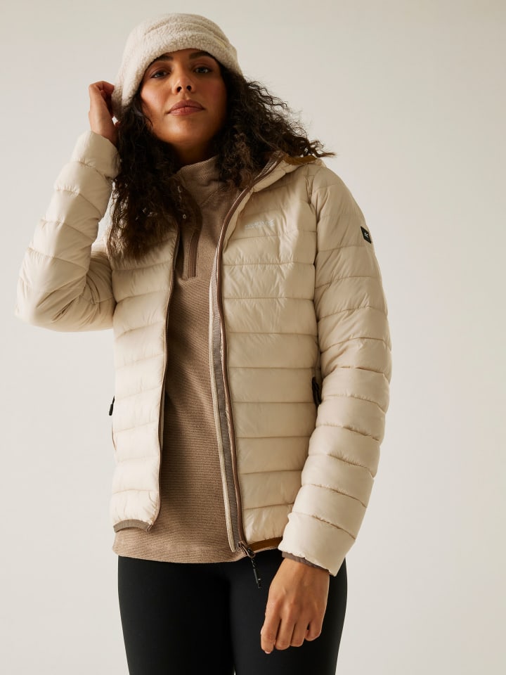 Regatta Kurtka pikowana "Marizion" w kolorze kremowym rozmiar: 34