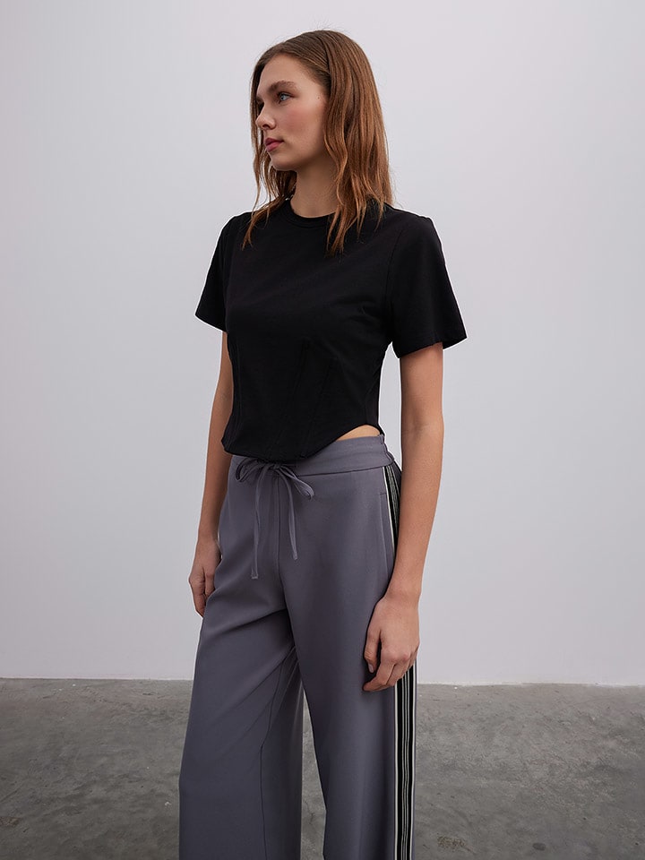 BGN Koszulka w kolorze czarnym rozmiar: 40