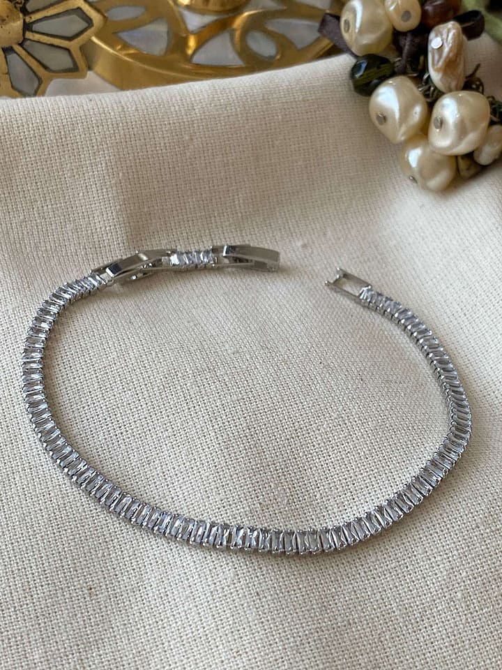 Luseera Pozłacana bransoletka z cyrkoniami rozmiar: onesize