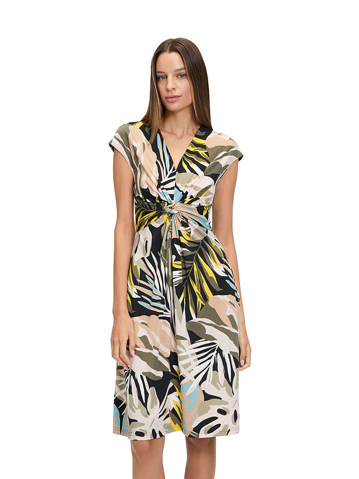 Betty Barclay Sukienka w kolorze czarno-beżowym rozmiar: 44