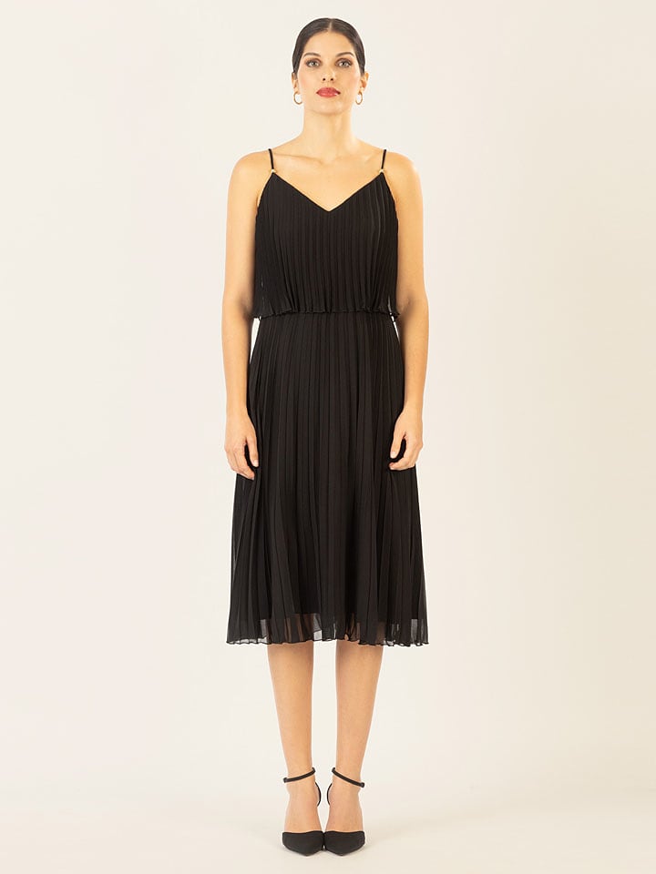 APART Sukienka w kolorze czarnym rozmiar: 38