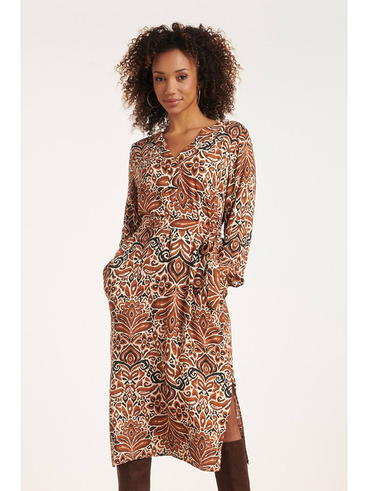 Smashed Lemon Sukienka w kolorze jasnobrązowym rozmiar: XL