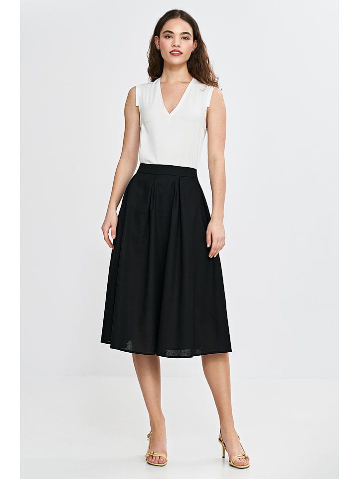 Nife Spódnica w kolorze czarnym rozmiar: 40