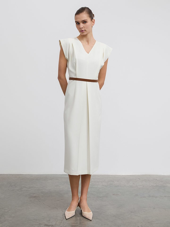 BGN Sukienka w kolorze kremowym rozmiar: 38