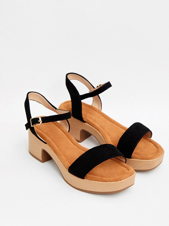 Bellucci Sandały w kolorze czarnym rozmiar: 39