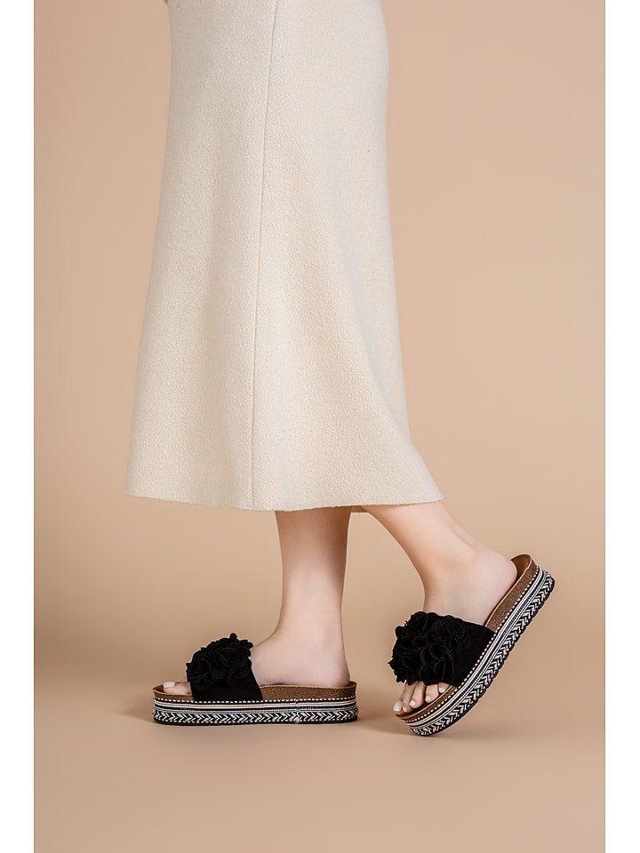 Foreverfolie Klapki w kolorze czarnym rozmiar: 36