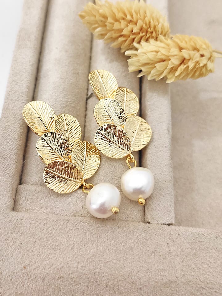 Nakkash Pozłacane kolczyki-wkrętki z perłami rozmiar: onesize