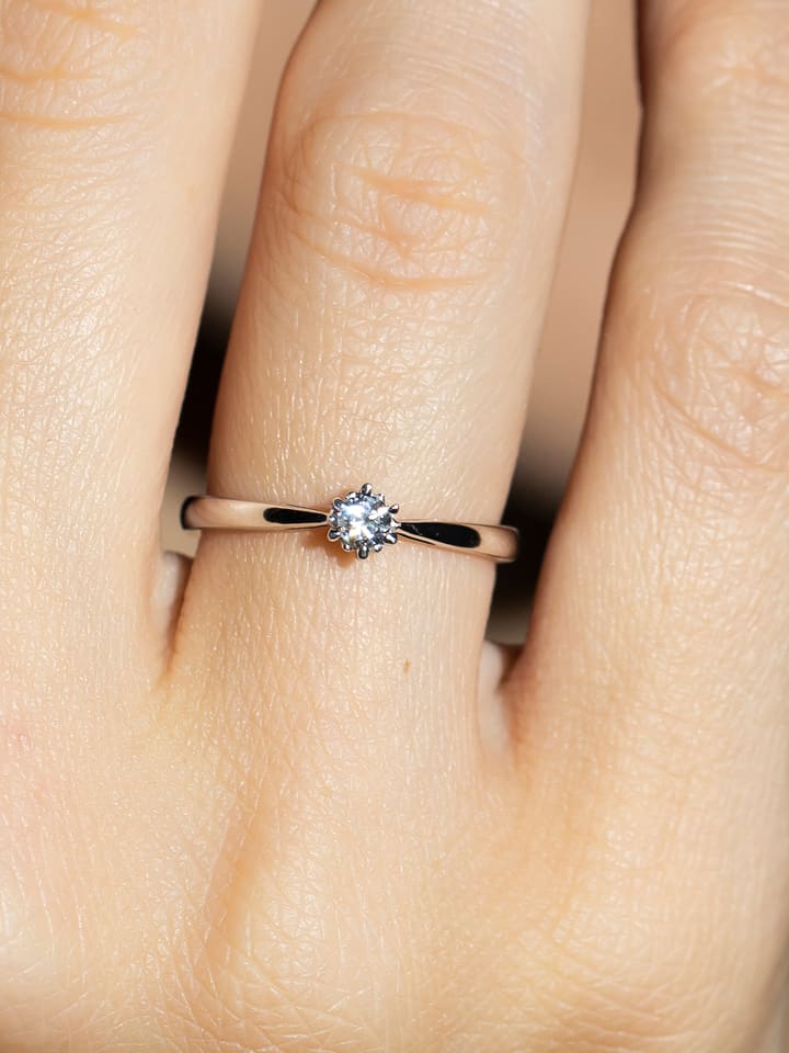 DIAMANTA Złoty pierścionek "Solitaire Envoûtant" z diamentem rozmiar: 54