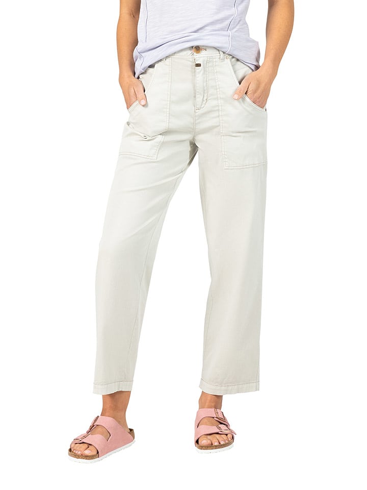 Timezone Spodnie "Calvi" w kolorze kremowym rozmiar: W27