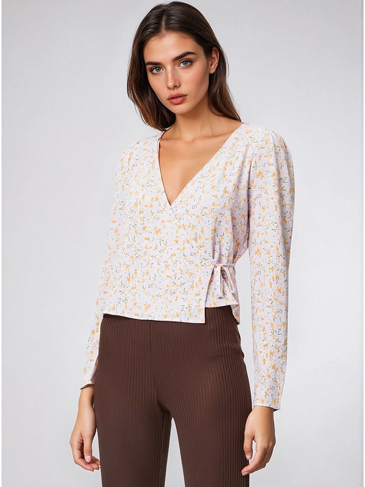 Monki Bluzka w kolorze kremowym rozmiar: 38