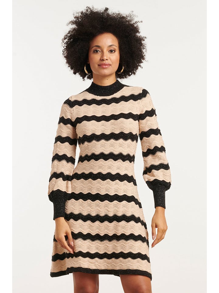 Smashed Lemon Sukienka dzianinowa w kolorze beżowym rozmiar: M