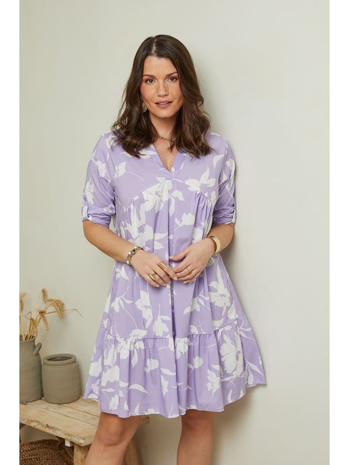 Curvy Lady Sukienka w kolorze lawendowo-białym rozmiar: 40/42