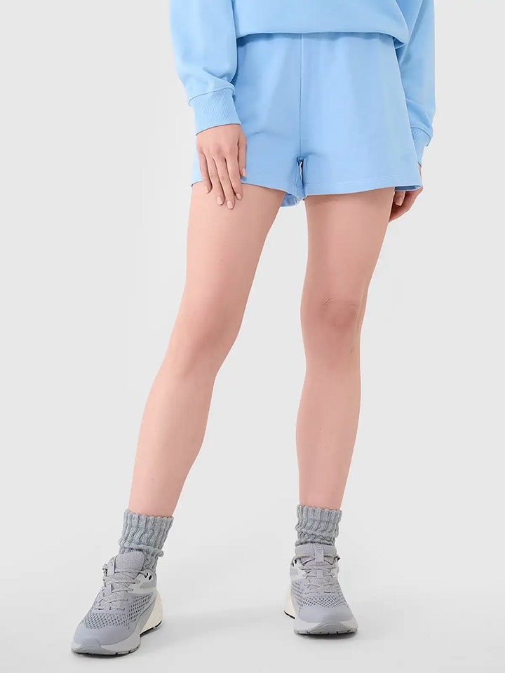 4F Szorty dresowe w kolorze błękitnym rozmiar: S