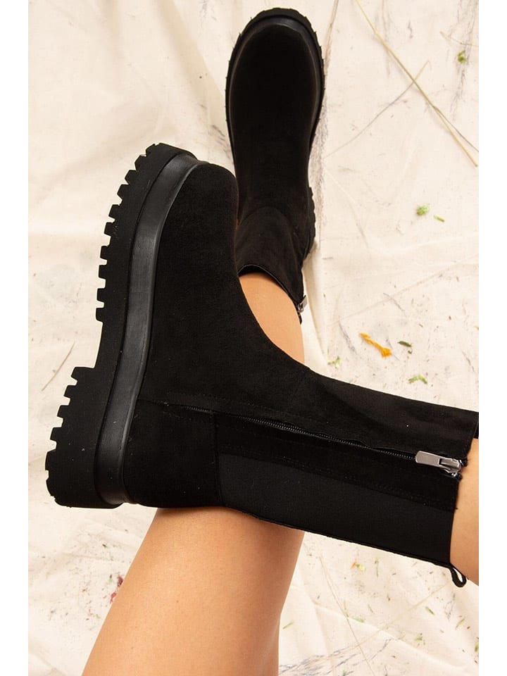 trendyol Botki w kolorze czarnym rozmiar: 39