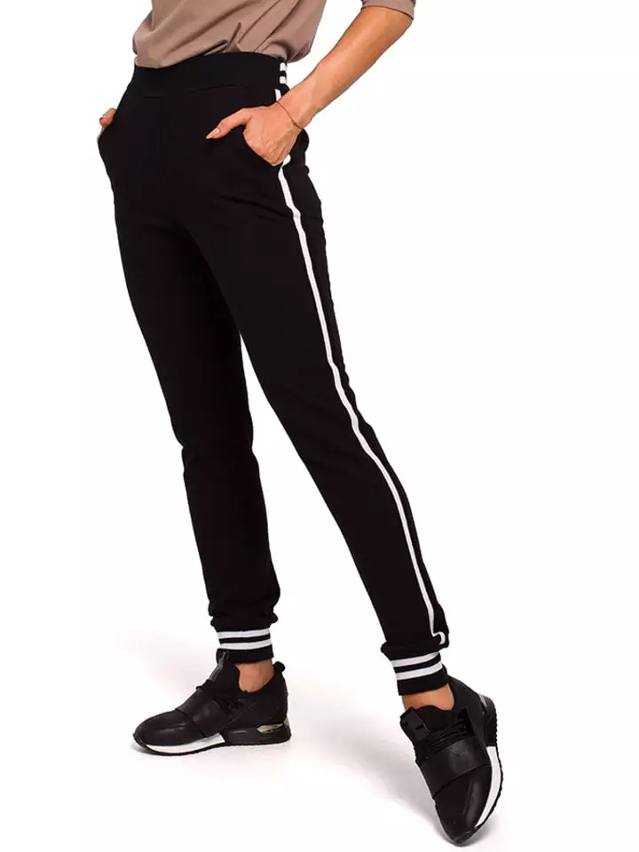 made of emotion Spodnie dresowe w kolorze czarnym rozmiar: S