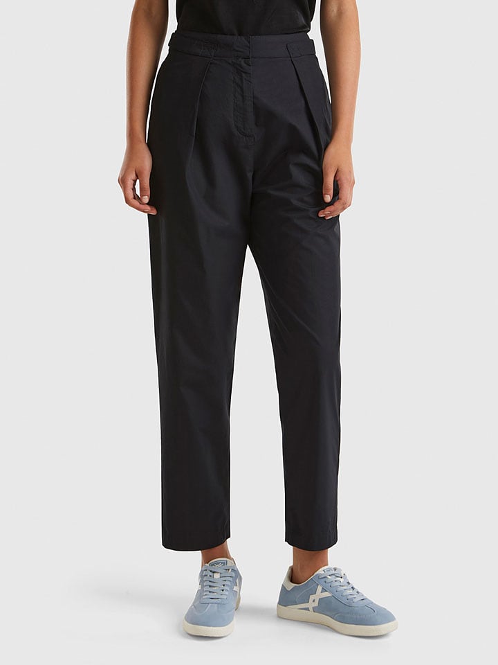 Benetton Spodnie w kolorze czarnym rozmiar: 32