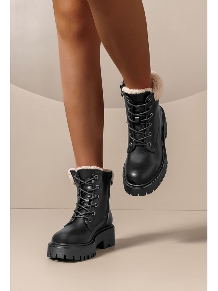 C'M Botki w kolorze czarnym rozmiar: 41