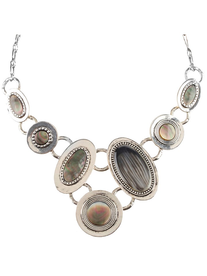 MENTHE À L'O Posrebrzany naszyjnik z elementami ozdobnymi - dł. 45 cm rozmiar: onesize