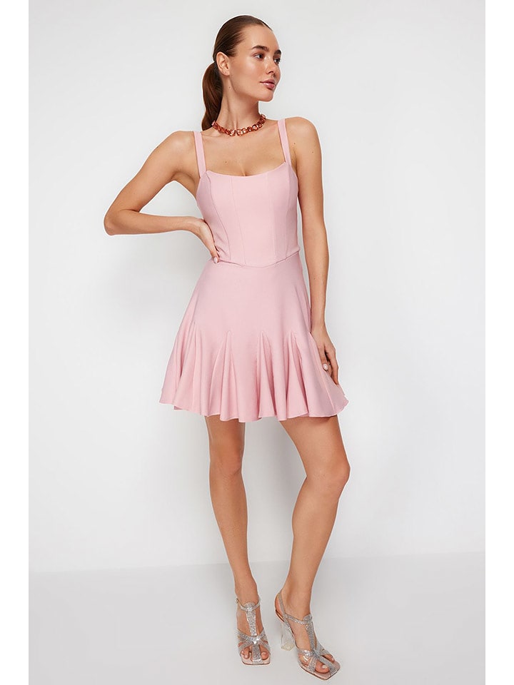 trendyol Sukienka w kolorze jasnoróżowym rozmiar: 34