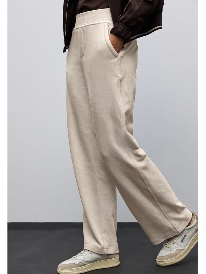 Cecil Spodnie sztruksowe w kolorze kremowym rozmiar: W38/L30