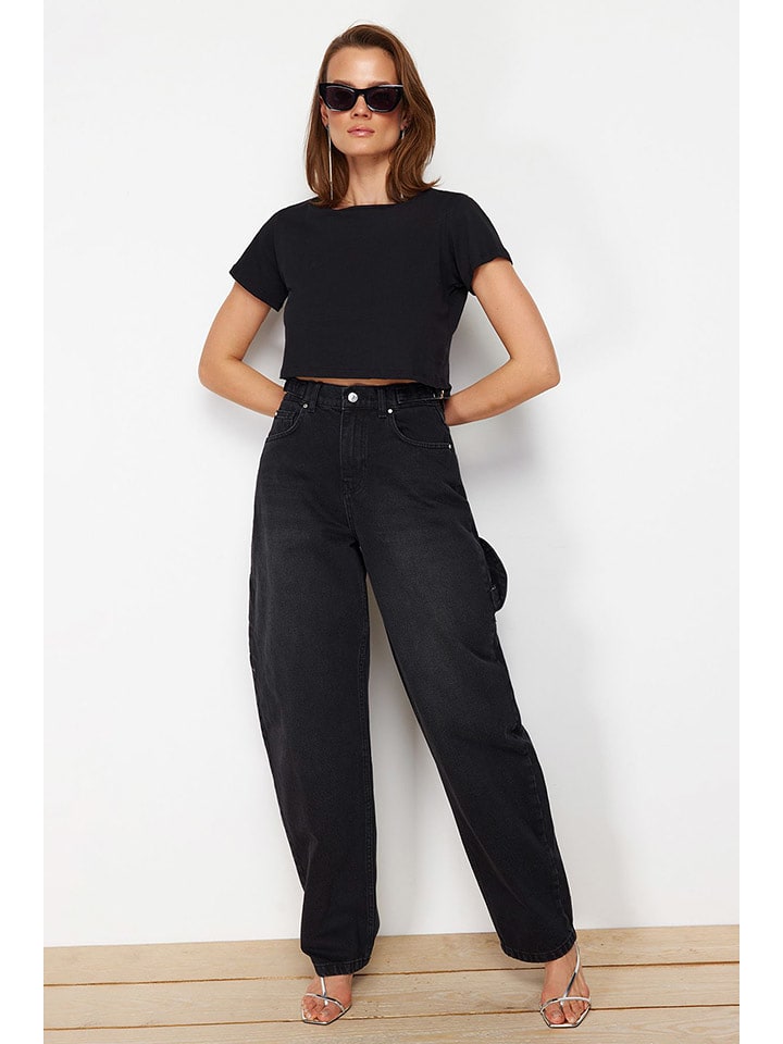trendyol Dżinsy - Mom fit - w kolorze czarnym rozmiar: 34