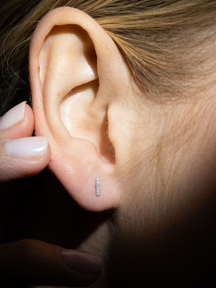 DIAMANTA Złote kolczyki-wkrętki z diamentami rozmiar: onesize