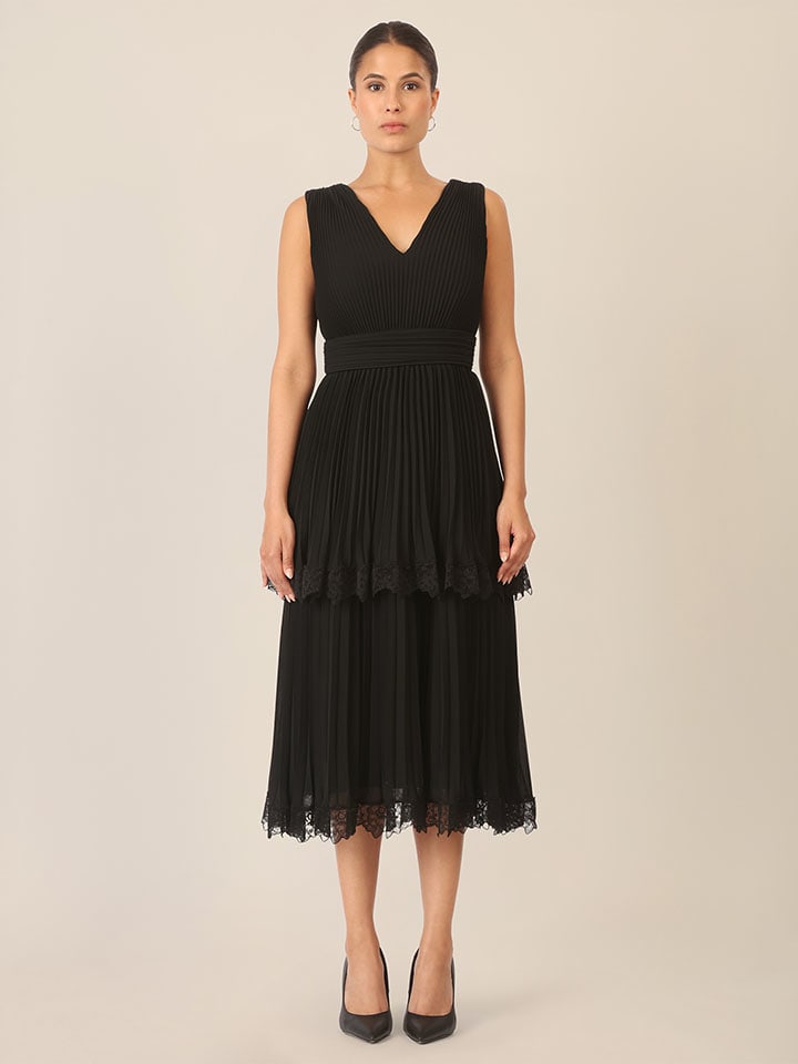 APART Sukienka w kolorze czarnym rozmiar: 38