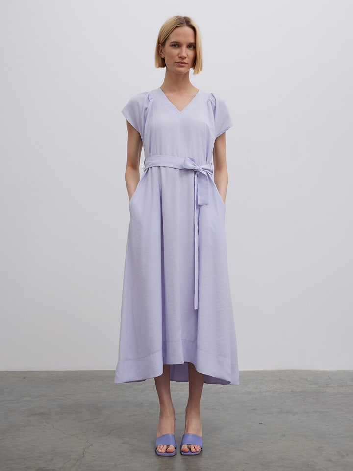 BGN Sukienka w kolorze fioletowym rozmiar: 36