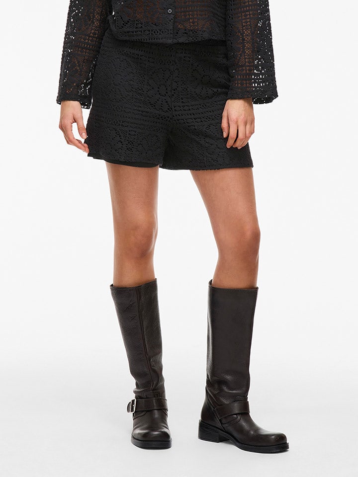 Vila Szorty w kolorze czarnym rozmiar: S