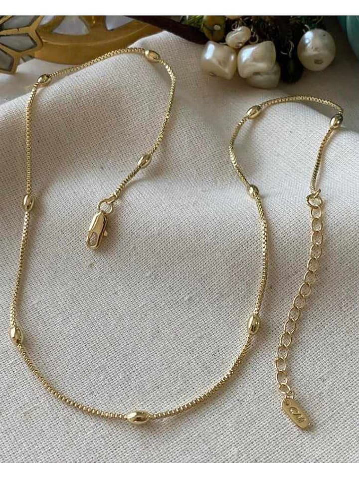 Luseera Pozłacany naszyjnik z elementami ozdobnymi - dł. 45 cm rozmiar: onesize