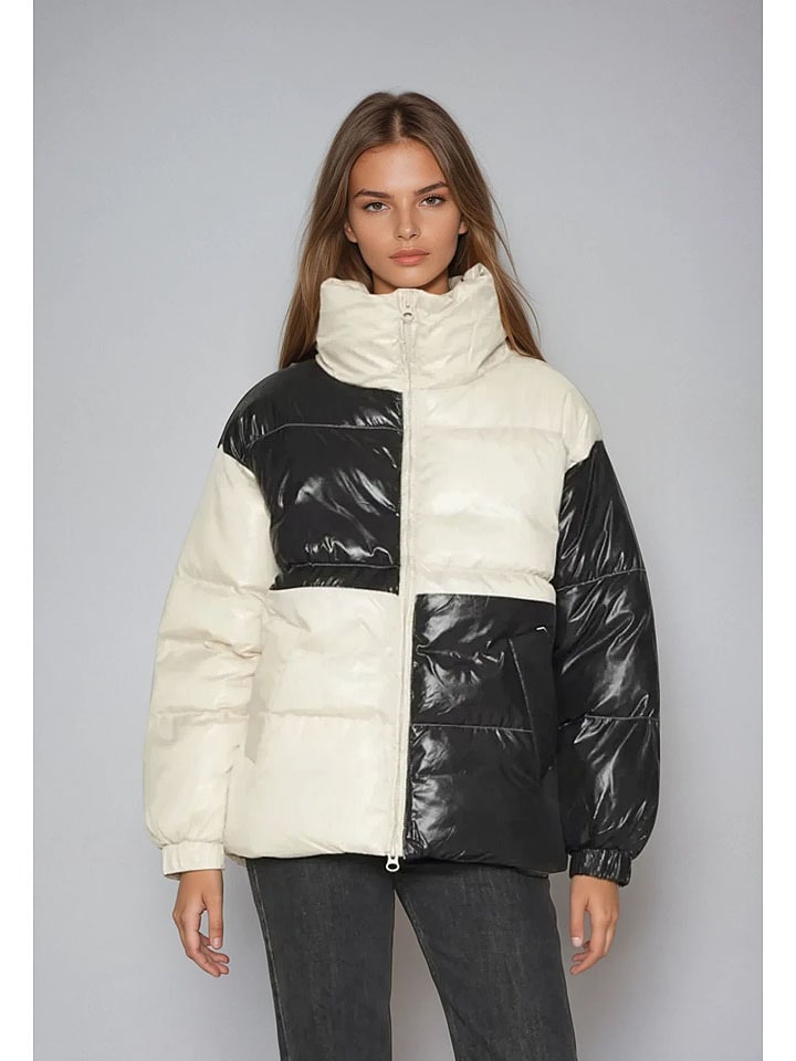 Monki Kurtka zimowa w kolorze kremowo-czarnym rozmiar: S