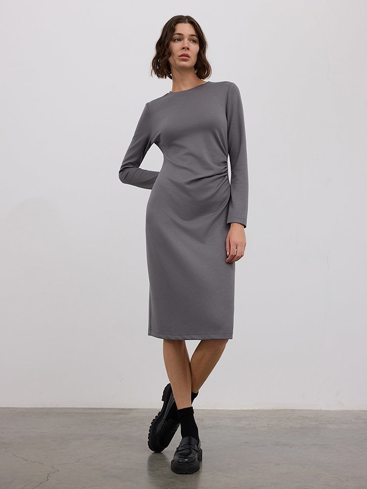 BGN Sukienka w kolorze antracytowym rozmiar: 36