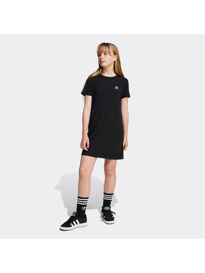 adidas Sukienka w kolorze czarnym rozmiar: 134