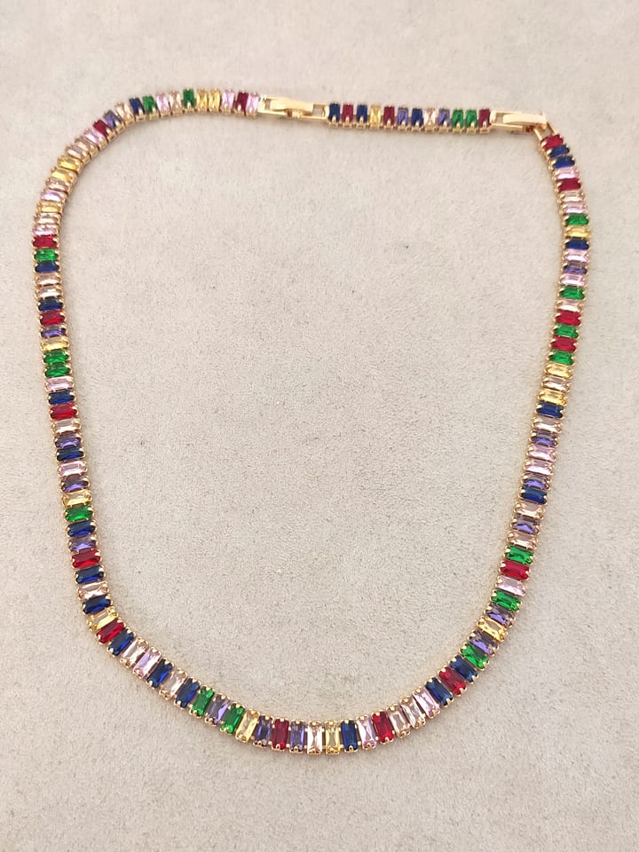 Nakkash Pozłacany naszyjnik z cyrkoniami - dł. 42 cm rozmiar: onesize