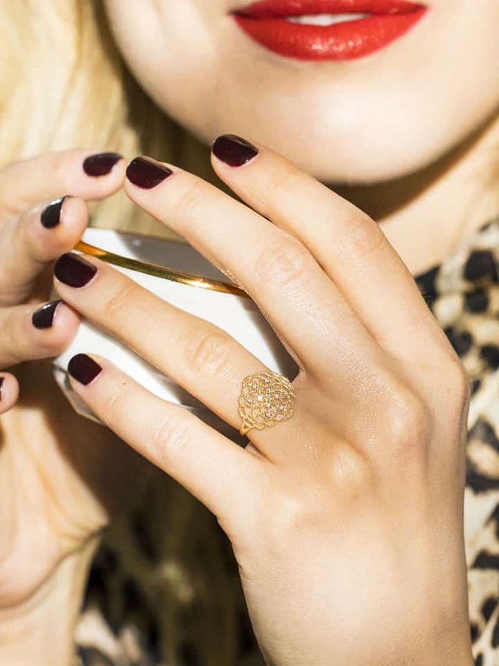 CARATELLI Złoty pierścionek "Dentelle" z diamentami rozmiar: 50