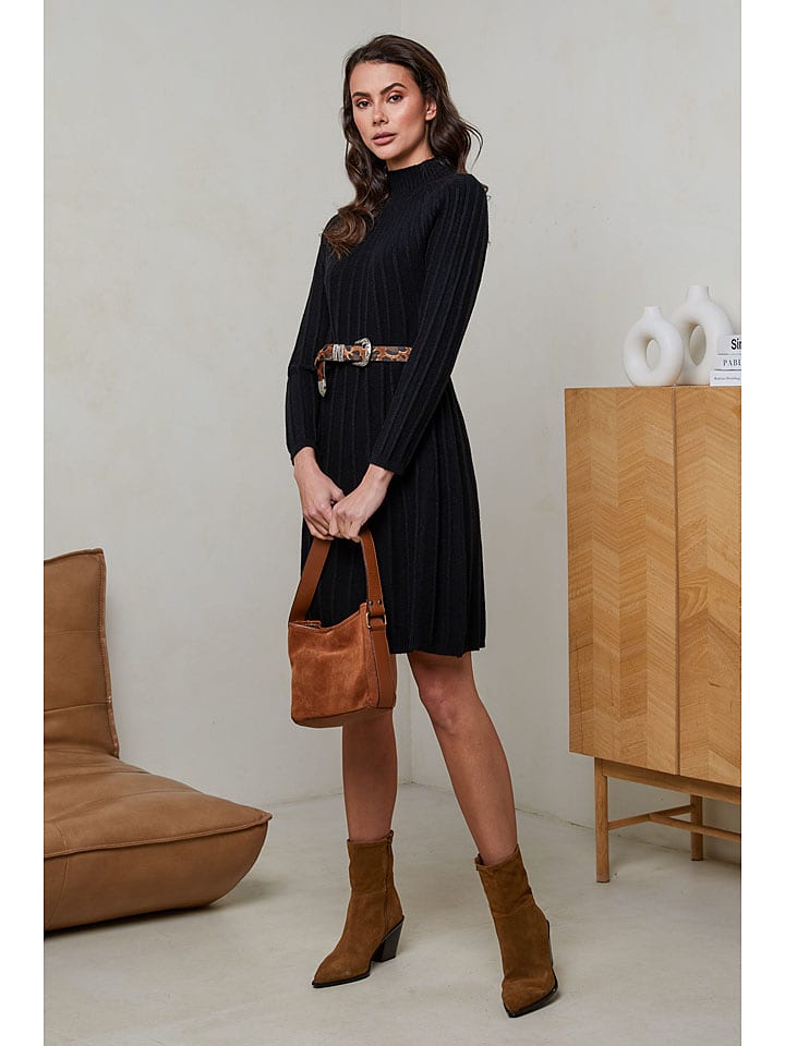 Soft Cashmere Sukienka dzianinowa w kolorze czarnym rozmiar: 38/40