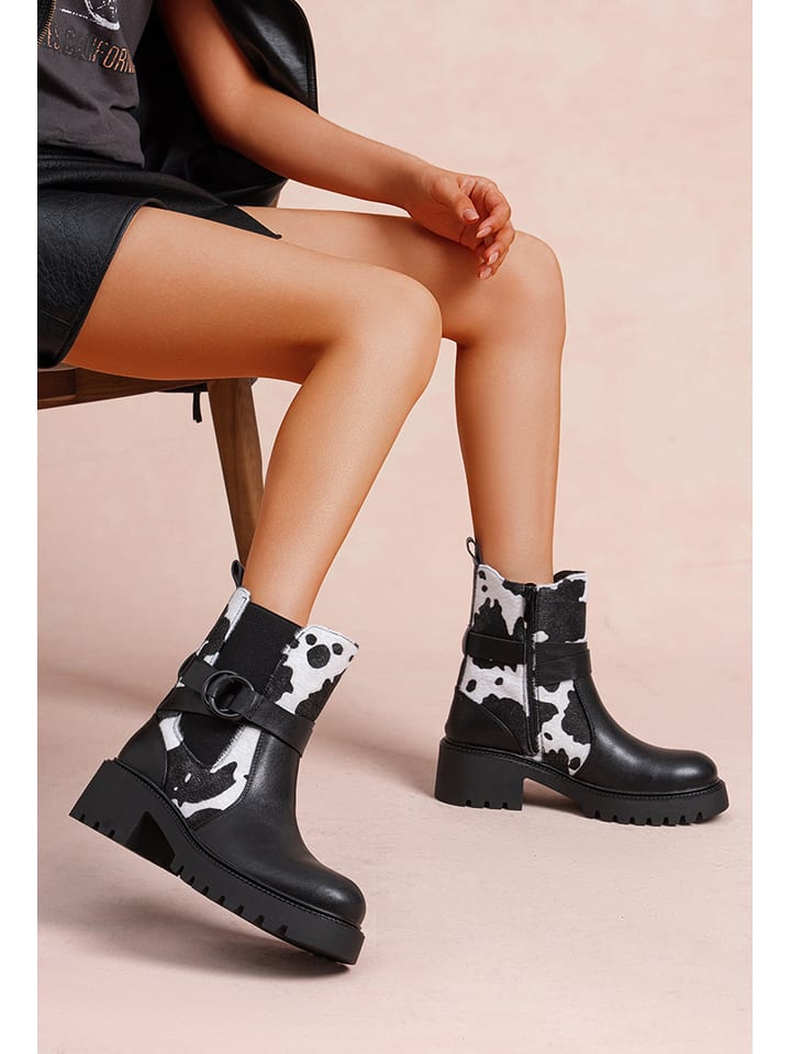 Foreverfolie Botki w kolorze czarno-białym rozmiar: 38