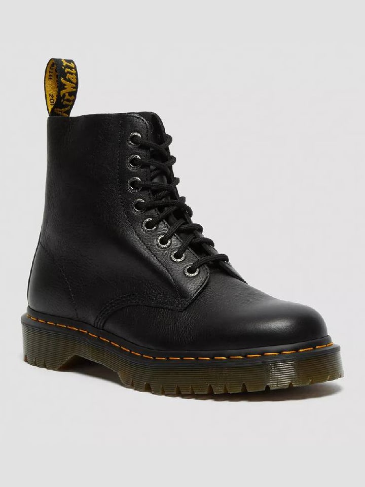 Dr. Martens Skórzane botki w kolorze czarnym rozmiar: 37