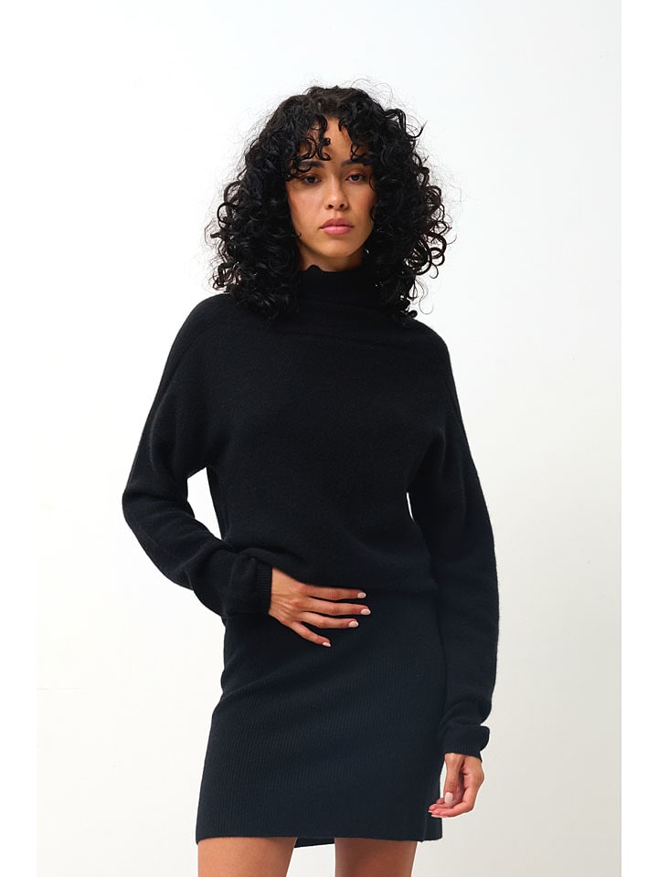 AUTHENTIC CASHMERE Kaszmirowy golf w kolorze czarnym rozmiar: M