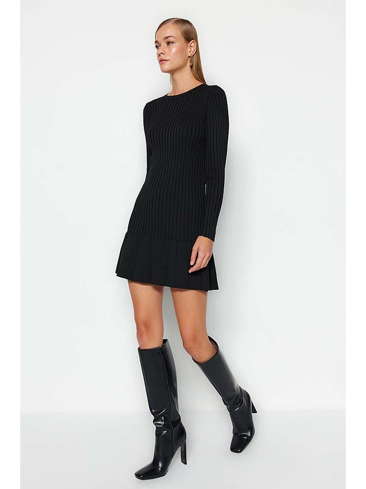 trendyol Sukienka w kolorze czarnym rozmiar: L