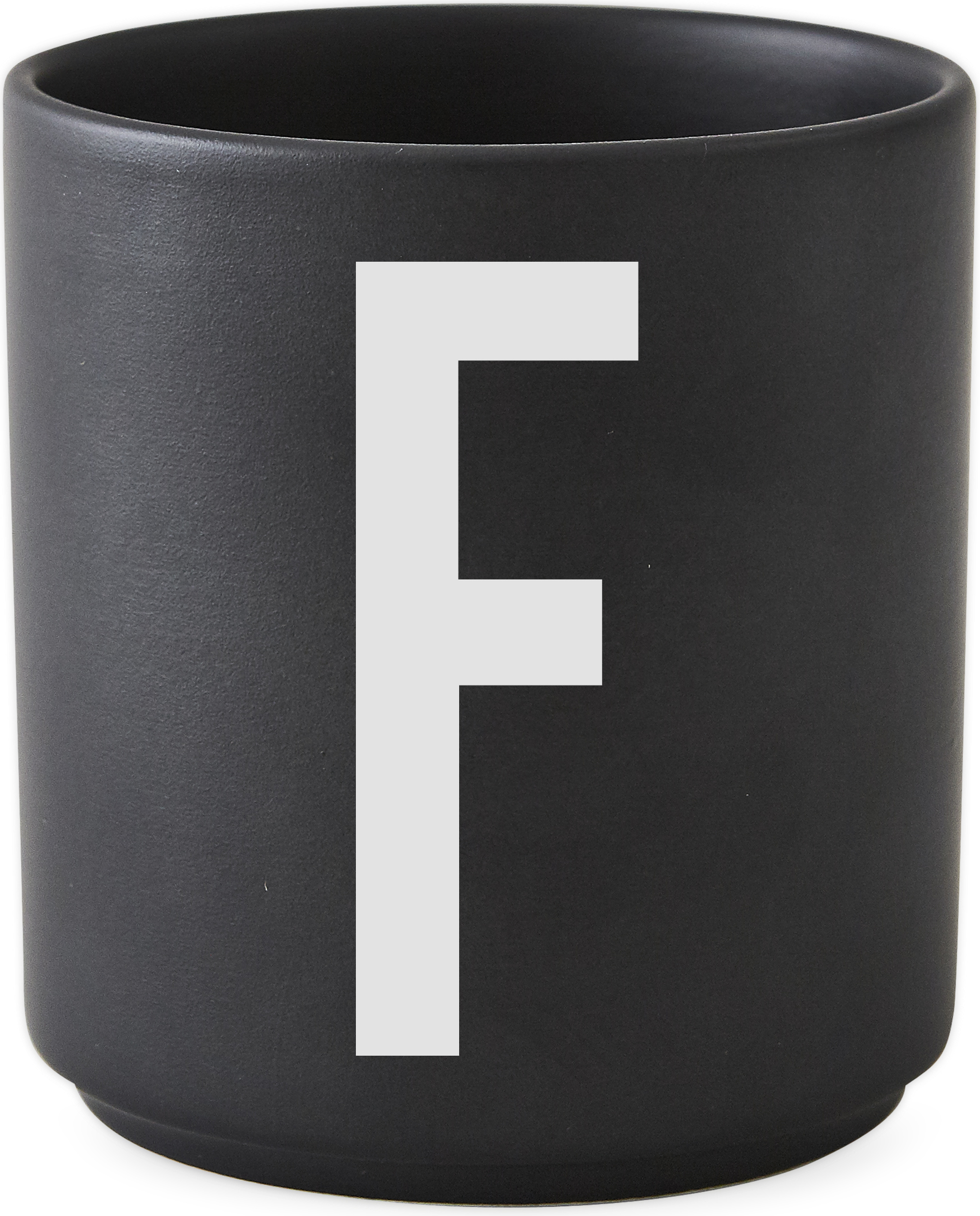 Kubek porcelanowy AJ czarny litera F