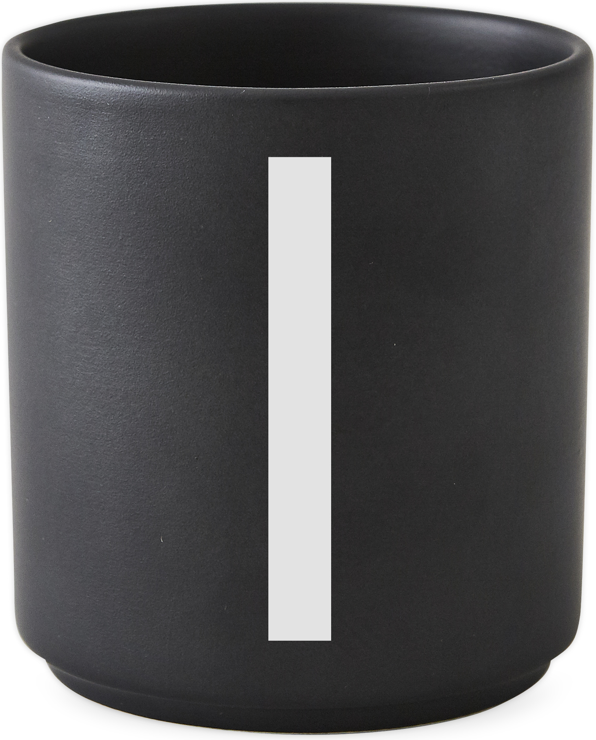 Kubek porcelanowy AJ czarny litera I