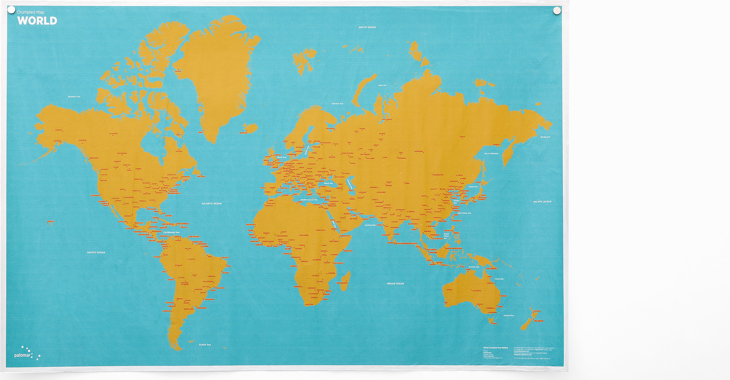 Mapa Crumpled World z nazwami miast