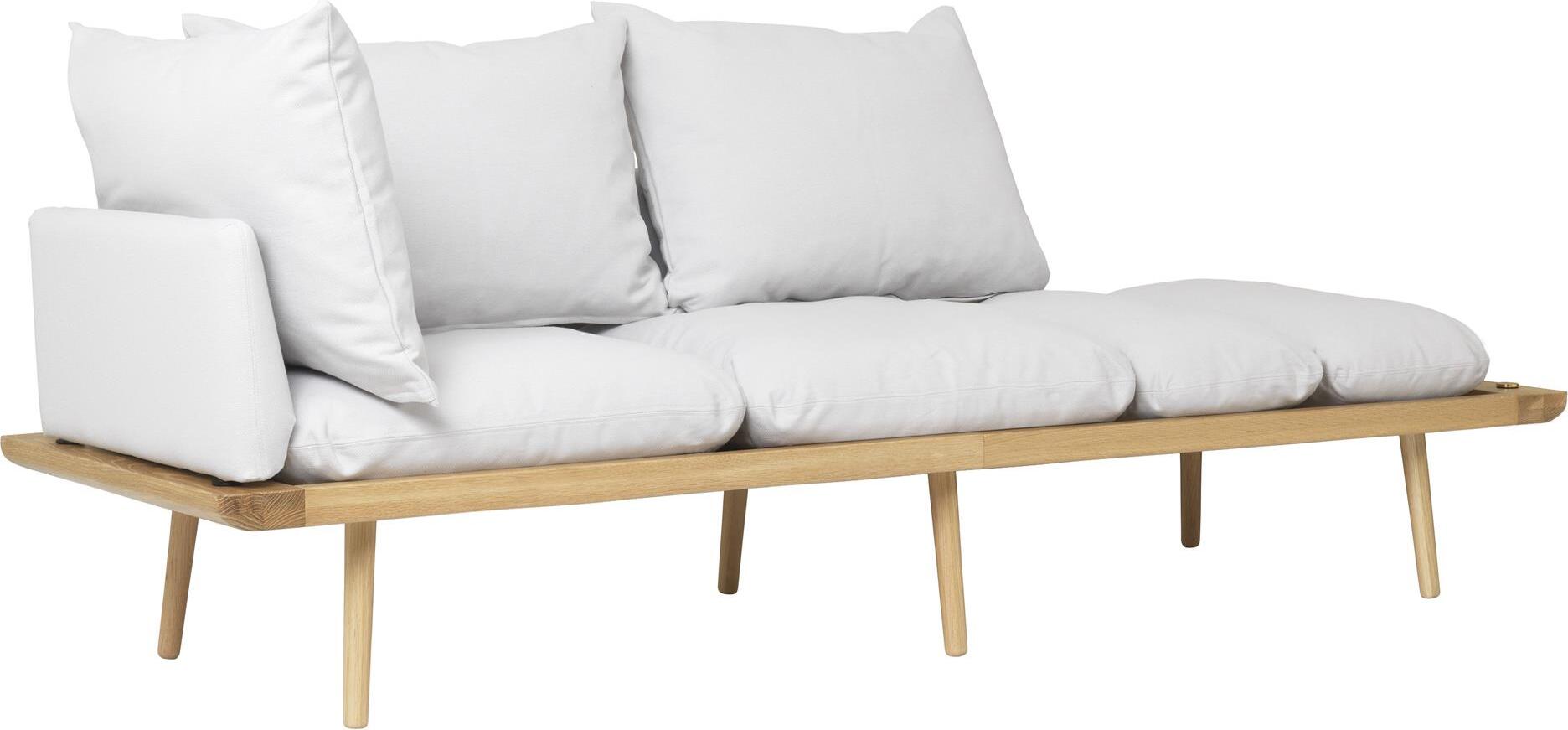 Sofa trzyosobowa Lounge Around jasnoszara na dębowych nogach