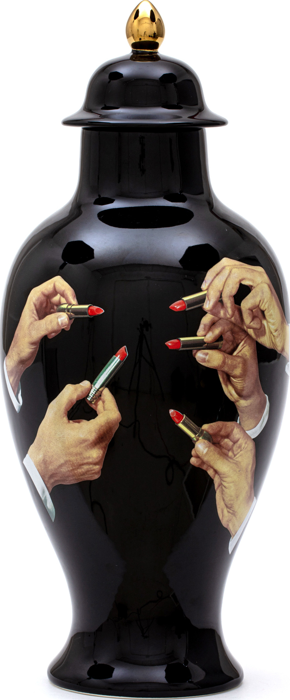 Wazon Toiletpaper Lipsticks Black